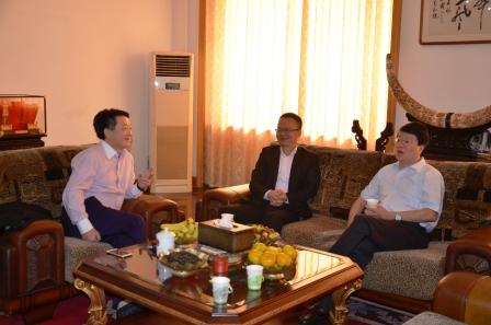 江西省藥監(jiān)局李艦海局長(zhǎng)視察仁和集團(tuán)